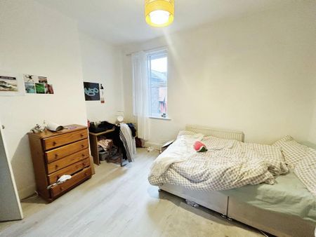 7 bedroom terraced house to rent - Photo 4