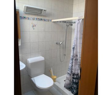 Geräumige 5-Zimmer-Wohnung mit Balkon in ruhiger Lage - Photo 6