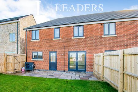 3 bedroom house to rent Tulip Road, Quadring, Spalding, PE11 - Photo 3