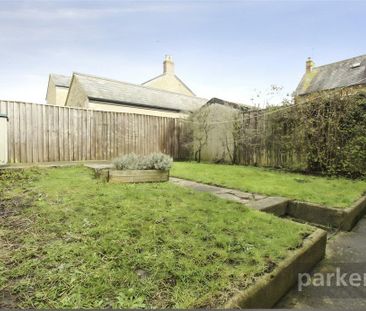 2 bedroom semi-detached house to rent - Photo 5