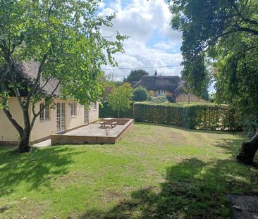 3 bedroom semi-detached house to rent - Photo 6