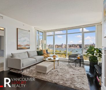 Condo in Downtown Vancouver, BC - Photo 1