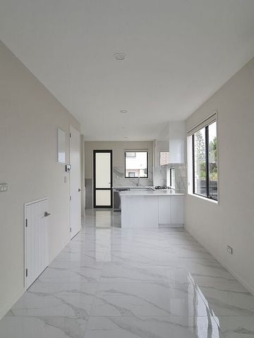 Maintenance Free 2 Bedroom Home - Photo 5