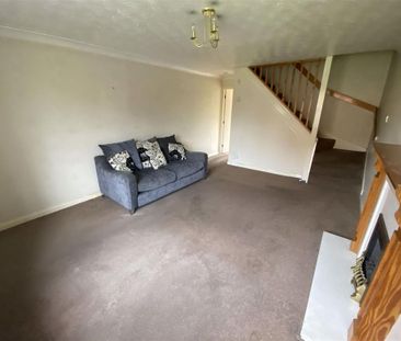 2 bedroom semi-detached house to rent - Photo 2