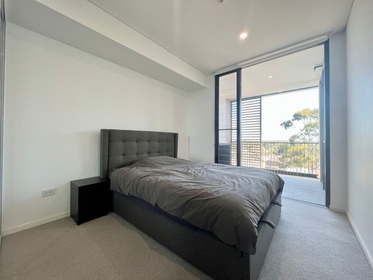 Stunning 1 Bedroom in Iq Burwood - Photo 1