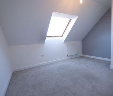 4 bedroom terraced house to rent - Photo 6