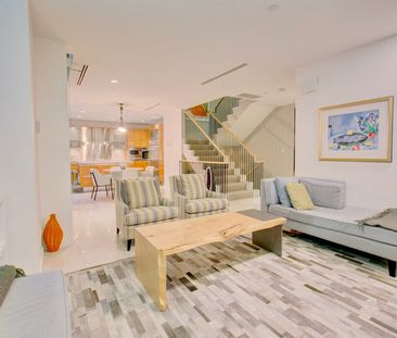 West Cordova Street - Photo 2