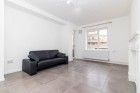 Newly refurbished 3 bedroom flat in Old Street - Photo 1