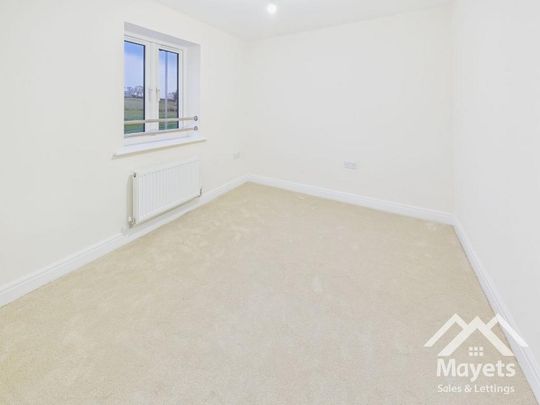 3 bedroom semi-detached house to rent - Photo 1