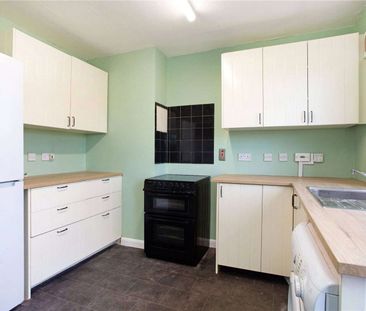 A three bedroom cottage with views of the surrounding countryside. - Photo 5