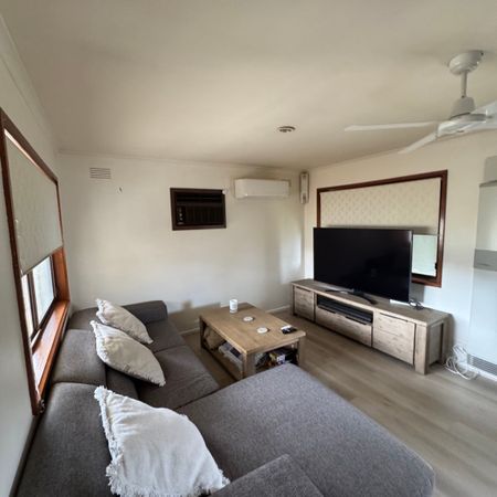 Westmeadows - Photo 3
