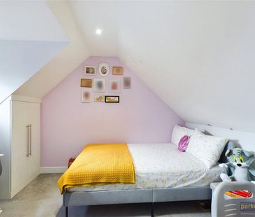 4 bedroom detached house to rent - Photo 6