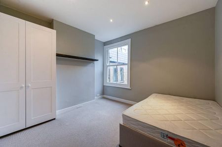 4 bedroom maisonette to rent - Photo 5