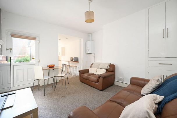 4 bedroom house share to rent - Photo 1