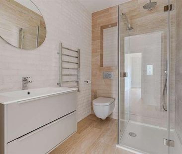 The Crescent, Station Road, Woldingham, CR3 - Photo 6