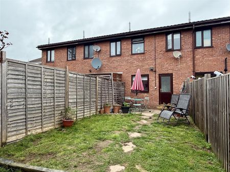 Plumpton Avenue, Bobblestock, Hereford - Photo 3