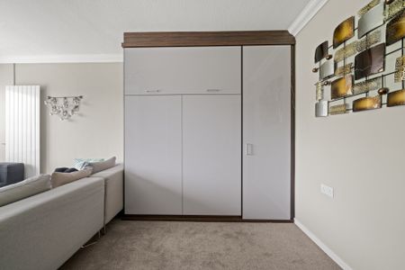 The Newlands, Weston Green Road, Thames Ditton, Surrey, KT7 studio to rent - Photo 3