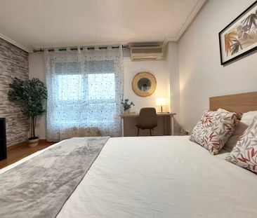 Avenida de España, Coslada, Community of Madrid 28821 - Photo 1