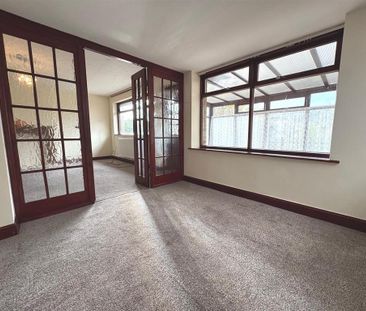 2 bedroom detached bungalow to rent - Photo 3