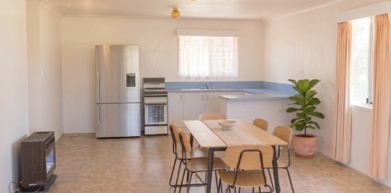 54 Blue Gum Drive, Newtown - Photo 2