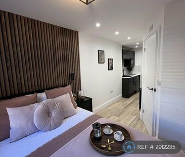 1 bedroom in a house share to rent - Photo 5