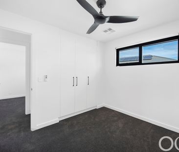 Open the Door To Luxurious Coastal Living in Henley Beach - Photo 3