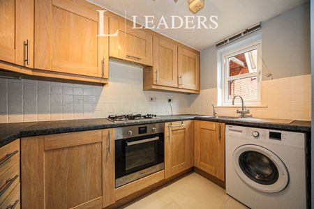 2 bedroom flat to rent Henry Court West Street - LU6 1HG - Photo 5