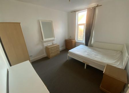 Station Road, Acocks Green - Photo 2