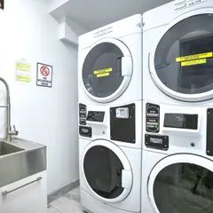 1 room apartment of 47m² in Montreal - Photo 2