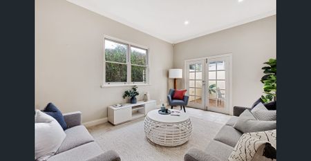 Private and spacious living - Photo 3