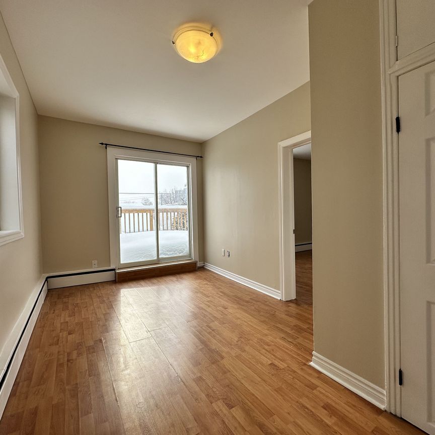 For Lease - 294 JOFFRE-BELANGER Way, Vanier and Kingsview Park, Ontario - Photo 1