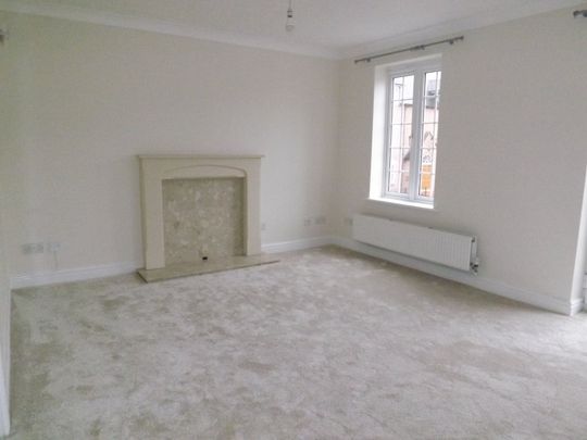 3 bedroom terraced house to rent - Photo 1