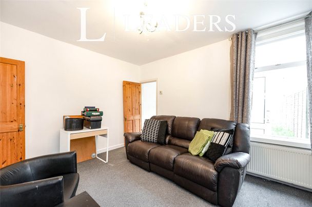 3 bedroom house to rent Percy Road, Southsea, PO4 - Photo 1