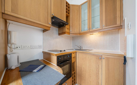 Studio to rent - Photo 5