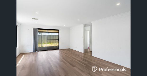 Spacious 4x2 Family Home for Rent in Alkimos - 6 Month Lease! - Photo 1