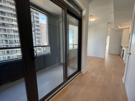 For Lease - 2920 Highway 7 Road Unit# 707, Vaughan, Ontario - Photo 2