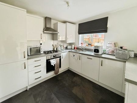 Lowfield Crescent, Littleport - Photo 3