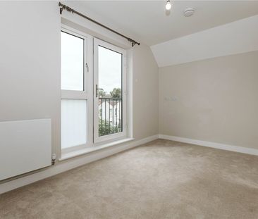 Mina Park Crescent, - Photo 6