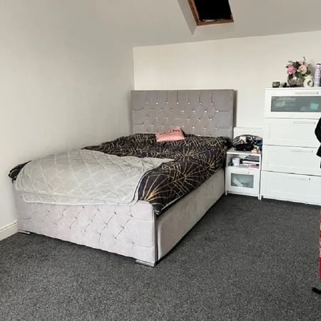 4 Bed Terraced House, Northumberland Road, M16 - Photo 4