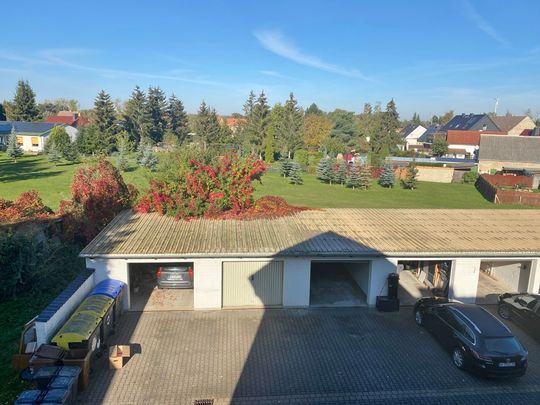 Sanierte 2 Raum Wohnung im Dachgeschoss im ruhigen Egeln-Nord - Photo 1