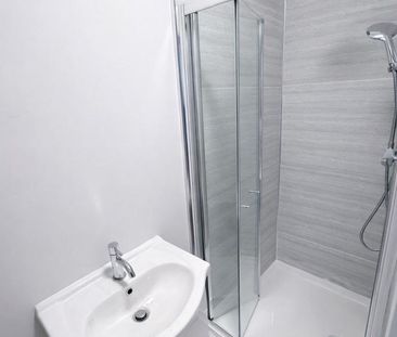 1 bedroom house of multiple occupation to rent - Photo 6