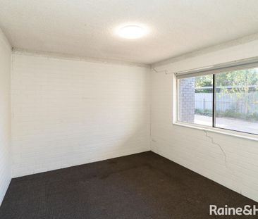 LOW MAITENANCE UNIT LIVING - Photo 6