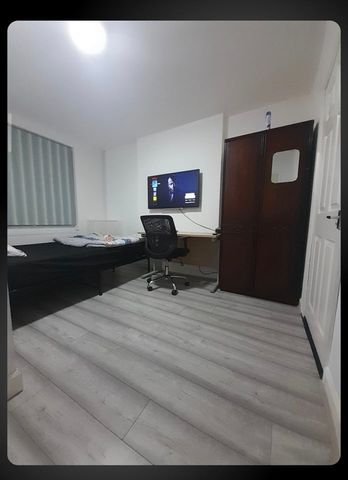 Room in a Shared House, Erith Road, LE2 - Photo 2