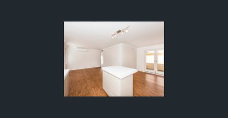 Elevated Family Home - Refreshed, Spacious & Ready Now! - Photo 2