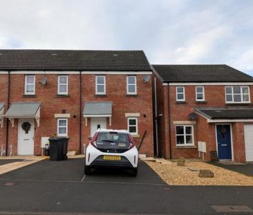 2 bedroom end of terrace house to rent - Photo 4