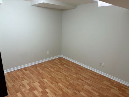 For Lease - 132 Oakborough Drive, Markham, Ontario - Photo 4