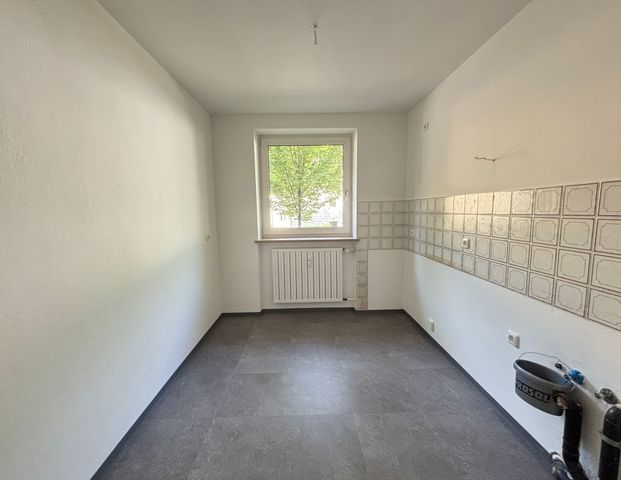 Renovierte 2- Zimmer-Wohnung mit Terrasse in Augsburg-Bärenkeller zu vermieten - Photo 1