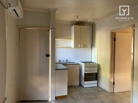 Unit 2, 4 Mcmillan Ct, Shepparton - Photo 3