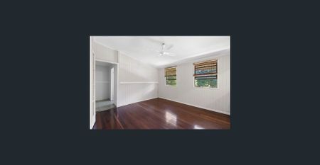 Large Colonial Family Home - Large Block - Photo 5