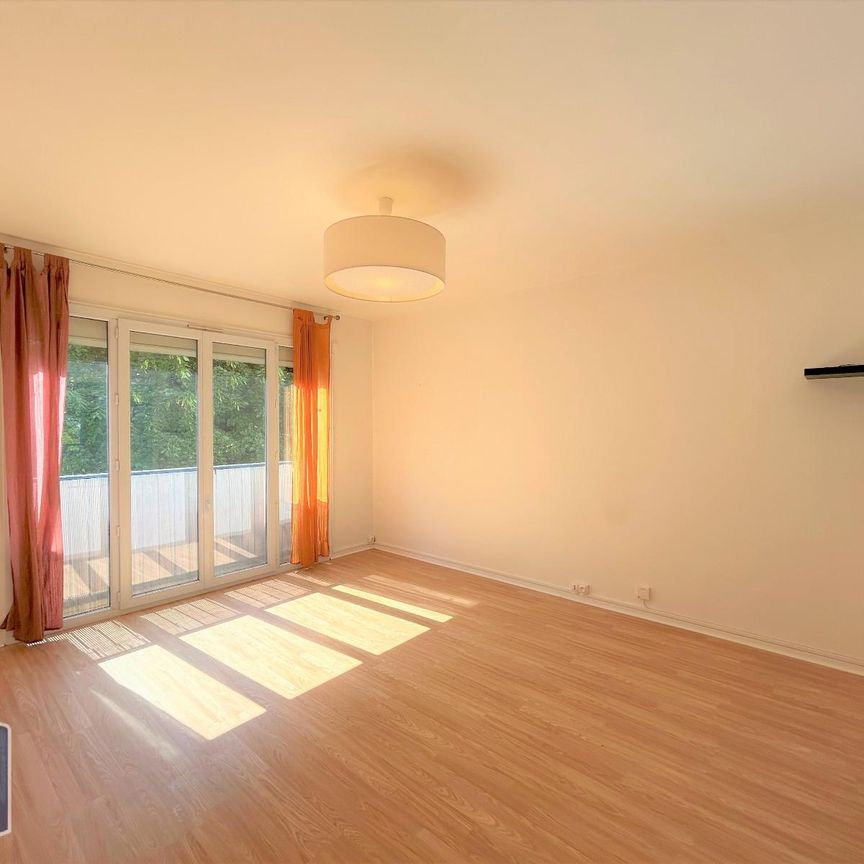 Location Appartement 3 pièces 66m² LIBOURNE 33500 - Photo 1